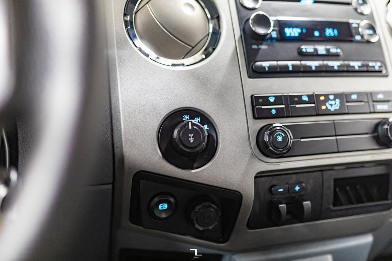 2015 Ford F-250 4x4 Crew Cab XLT Longbox Diesel Red Deer AB