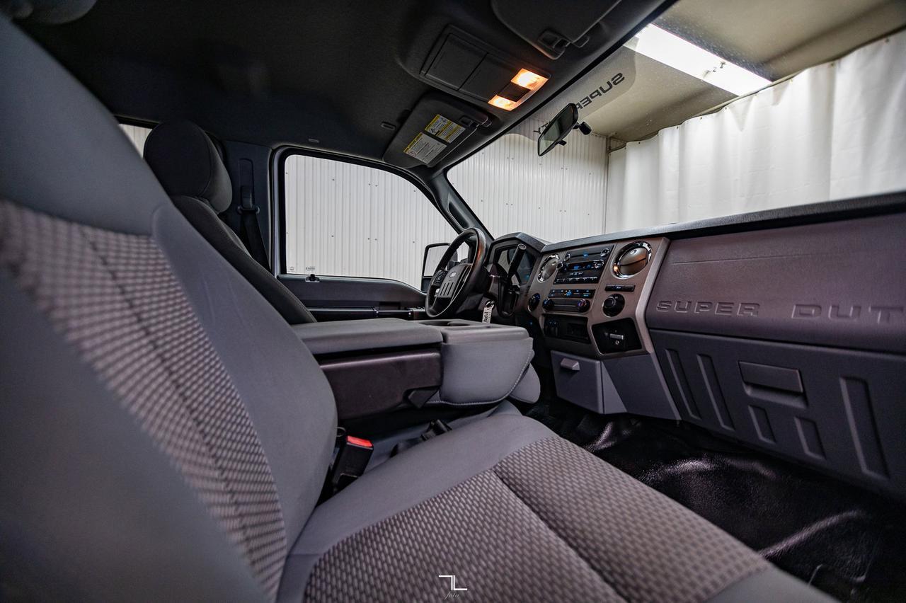 2015 Ford F-250 4x4 Crew Cab XLT Longbox Diesel Red Deer AB