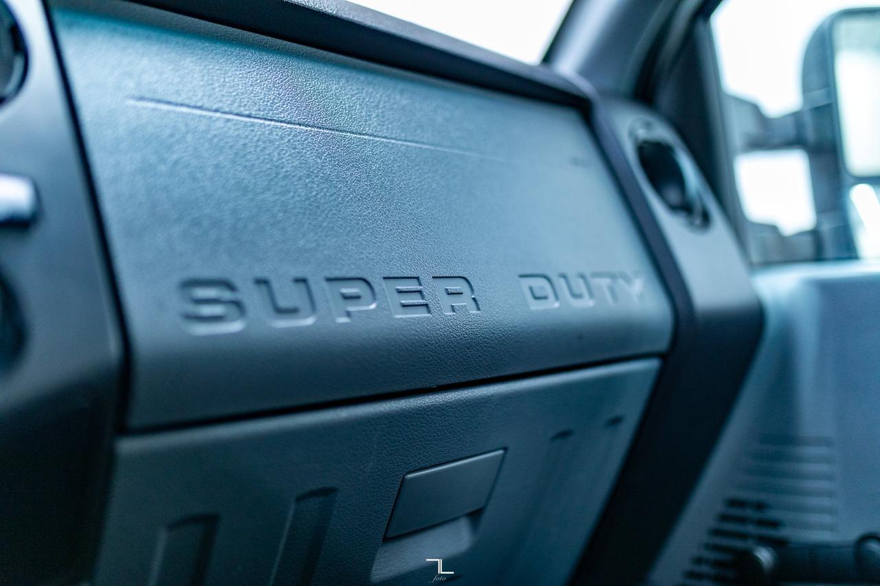 2015 Ford F-250 4x4 Reg Cab XL Longbox Red Deer AB