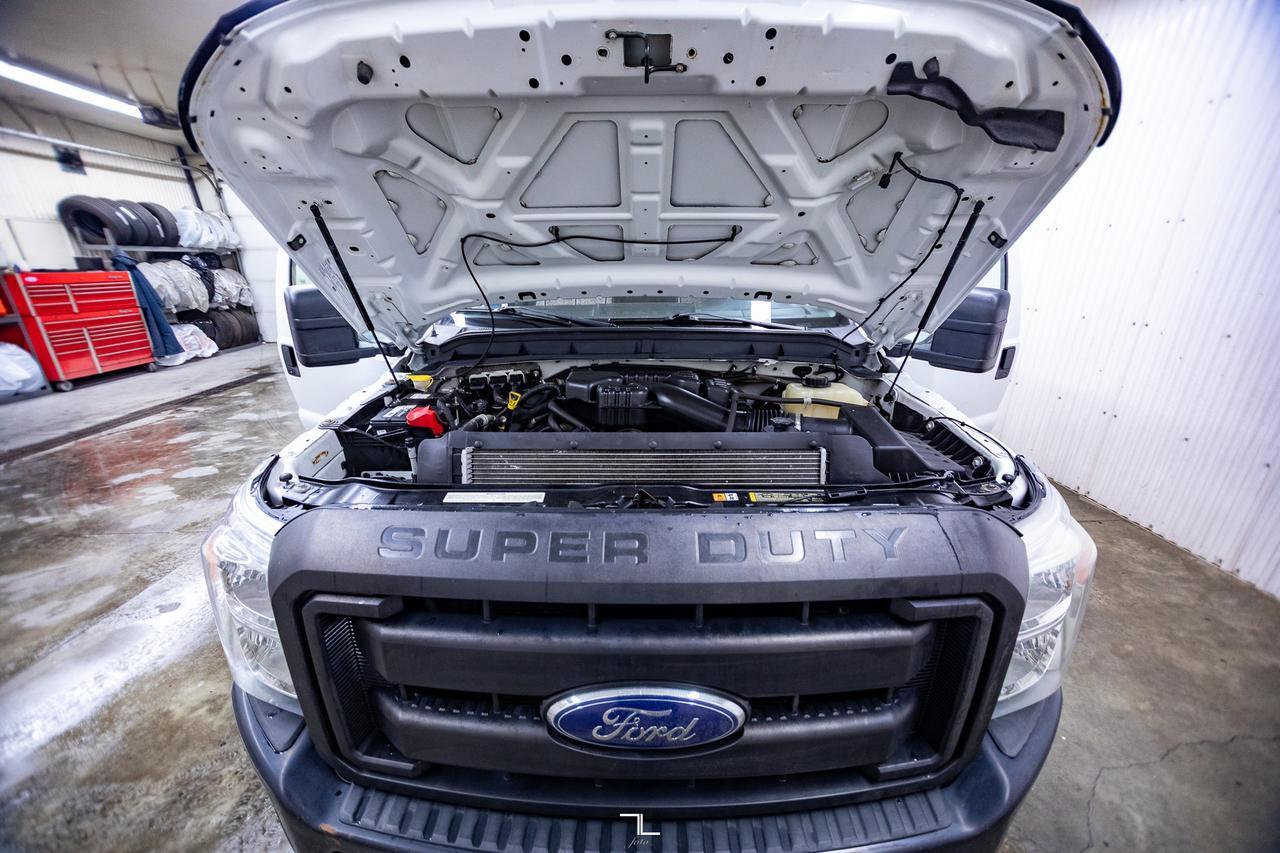 2015 Ford F-250 4x4 Reg Cab XL Longbox Red Deer AB