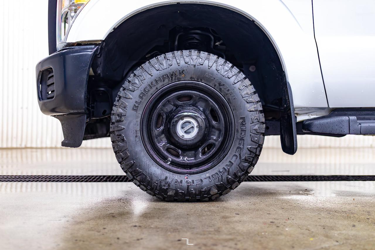 2015 Ford F-250 4x4 Reg Cab XL Longbox Red Deer AB