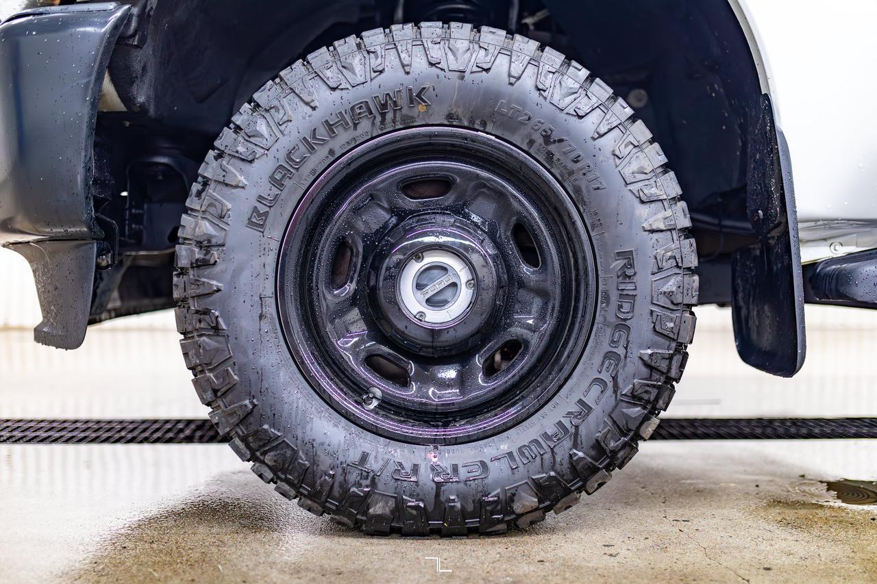 2015 Ford F-250 4x4 Reg Cab XL Longbox Red Deer AB