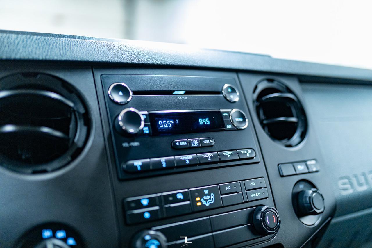 2015 Ford F-250 4x4 Reg Cab XL Longbox Topper Red Deer AB