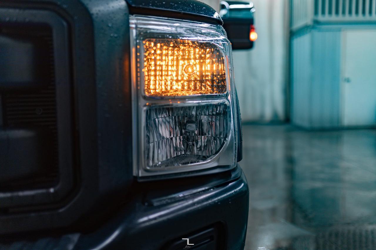 2015 Ford F-250 4x4 Super Cab XL Longbox Red Deer AB