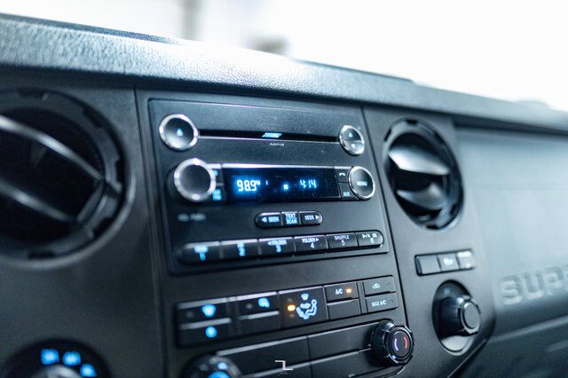 2015 Ford F-250 4x4 Super Cab XL Longbox Red Deer AB