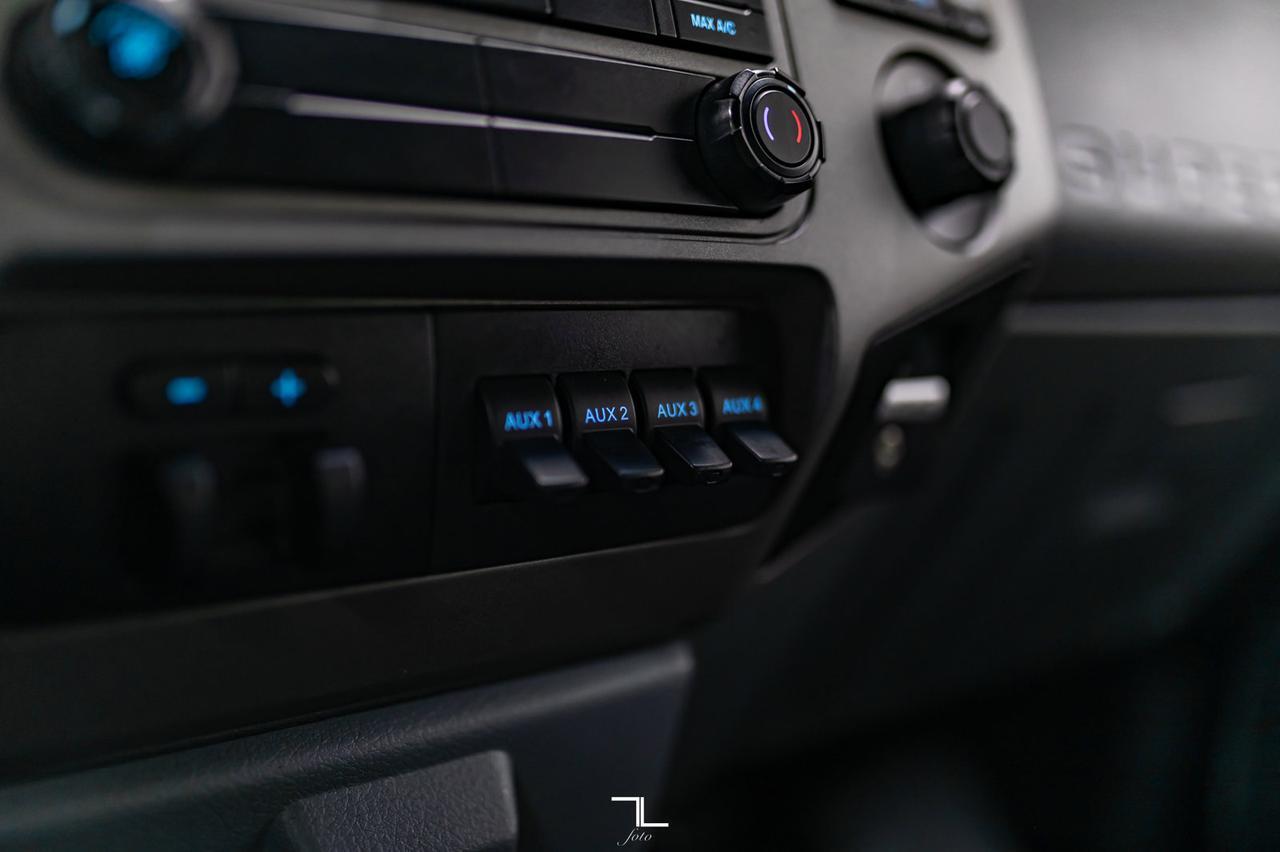 2015 Ford F-250 4x4 Super Cab XLT FX4 Longbox Red Deer AB