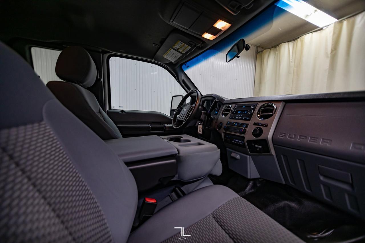 2015 Ford F-250 4x4 Super Cab XLT FX4 Longbox Red Deer AB