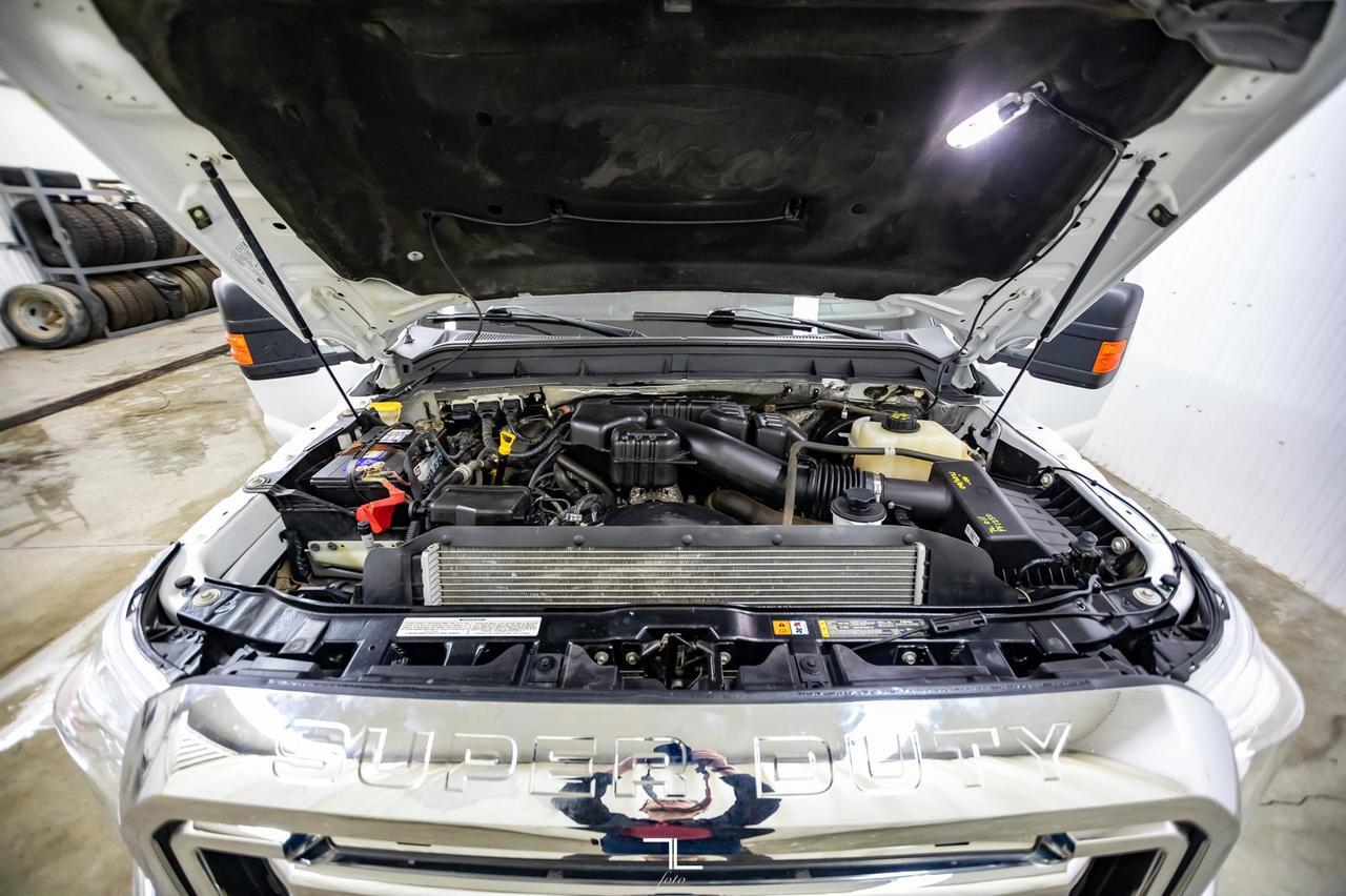 2015 Ford F-250 4x4 Super Cab XLT FX4 Longbox Red Deer AB