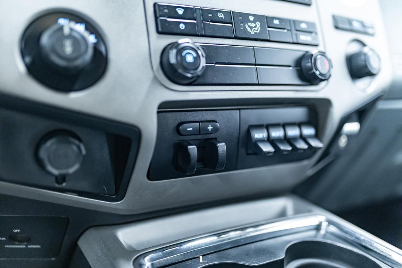 2015 Ford F-250 4x4 Super Cab XLT Longbox BCam Red Deer AB