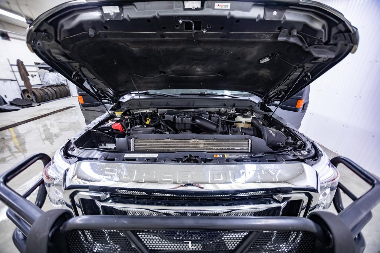 2015 Ford F-250 4x4 Super Cab XLT Longbox BCam Red Deer AB