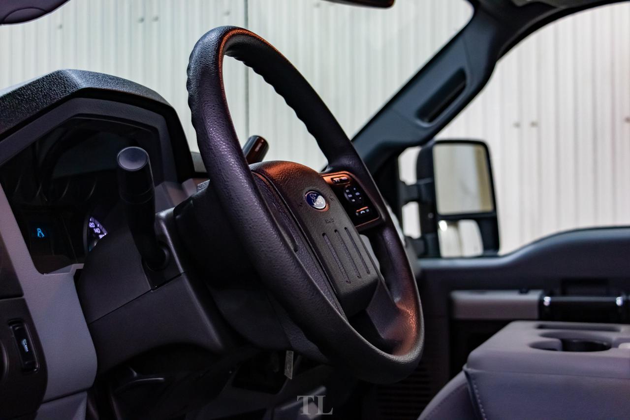 2015 Ford F-250 4x4 Super Cab XLT Longbox BCam Red Deer AB