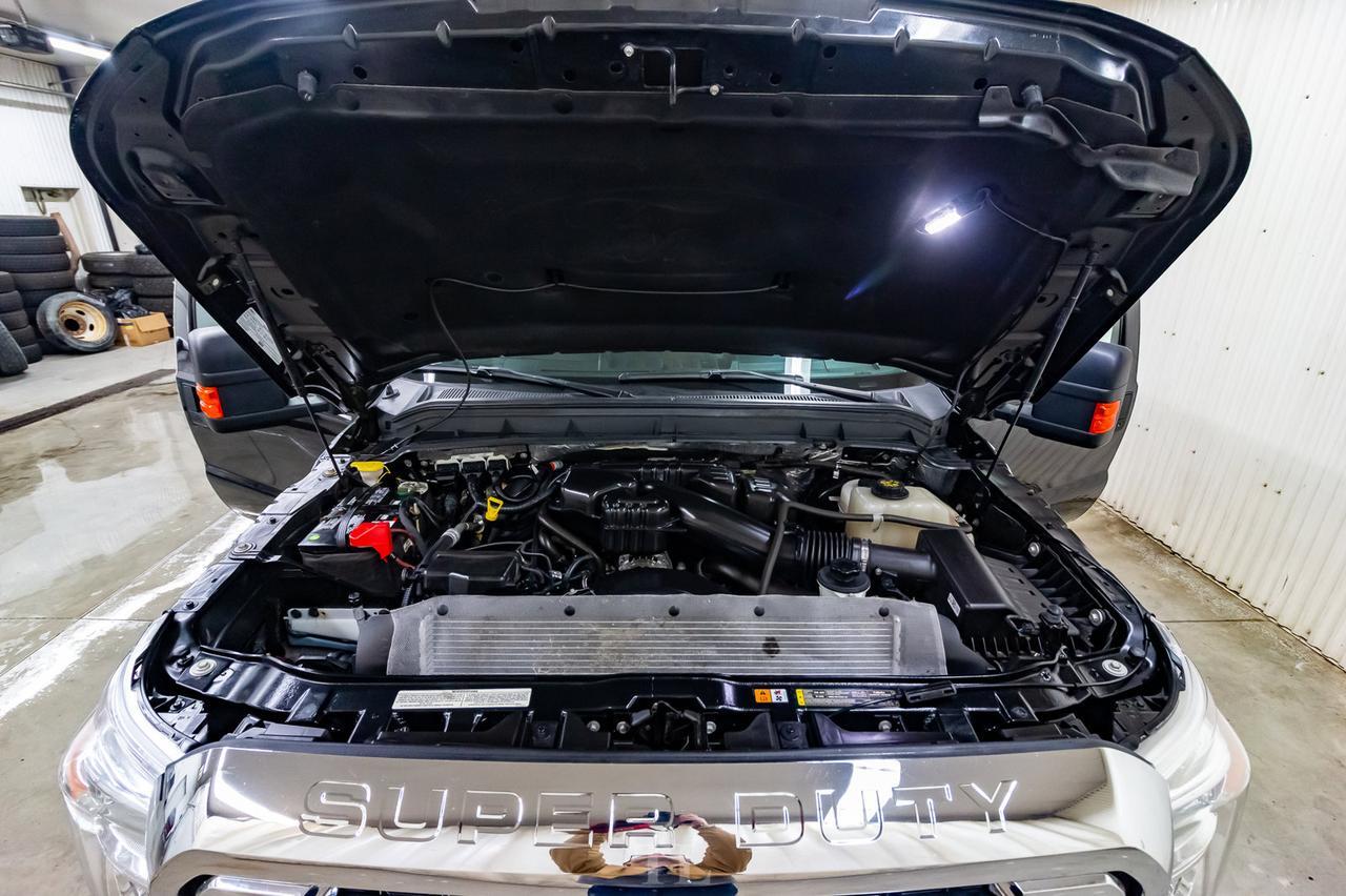 2015 Ford F-250 4x4 Super Cab XLT Longbox BCam Red Deer AB