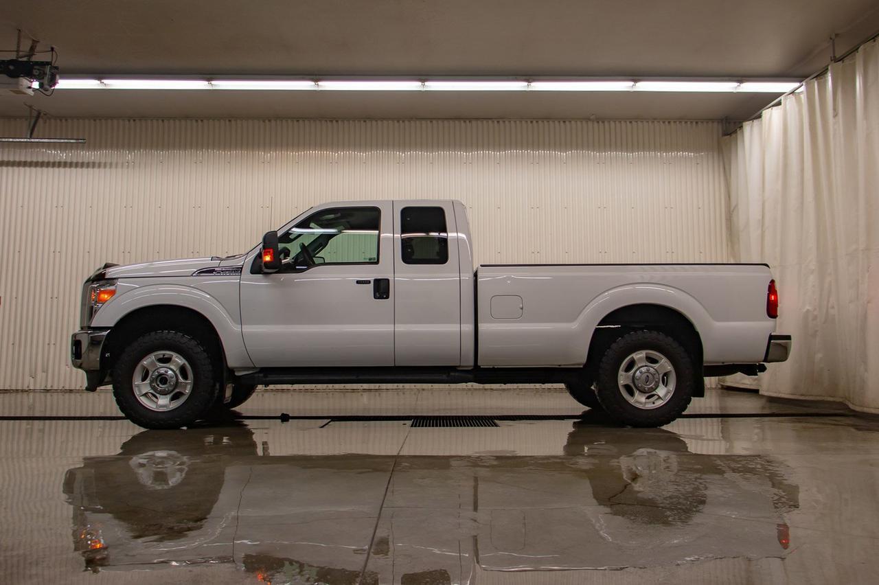 2015 Ford F-250 4x4 Supercab XLT Longbox Red Deer AB