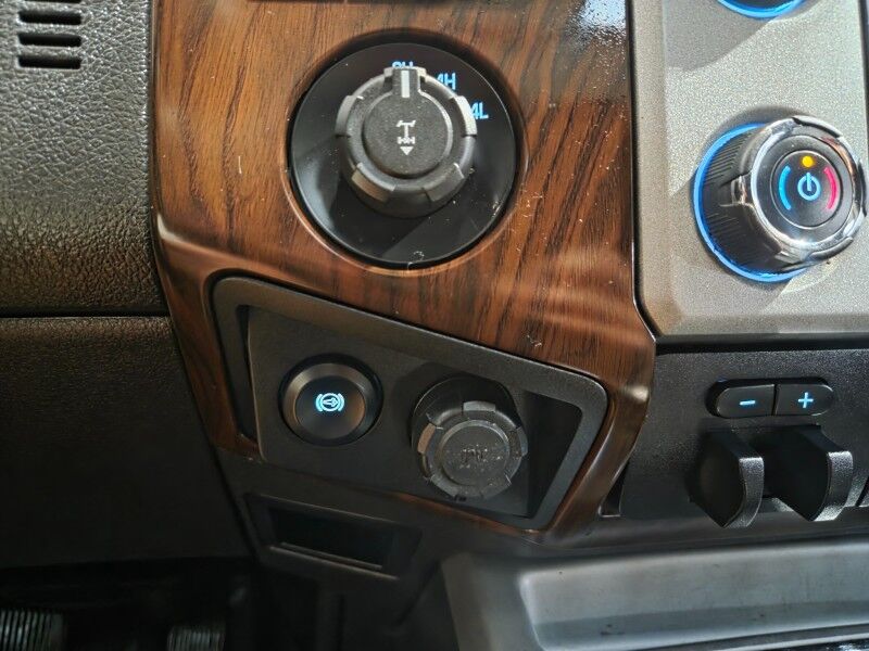 2015 Ford F-250 Lariat 4WD 6.7L Diesel GPS Camera 20in Wheels 35in Tires FREE WARRANTY Arlington TX