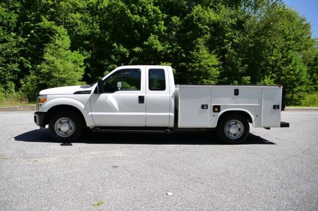 2015 Ford F-250SD XL / 6.2L V8 / Knapheide Service Body / Power Liftgate! High Point NC