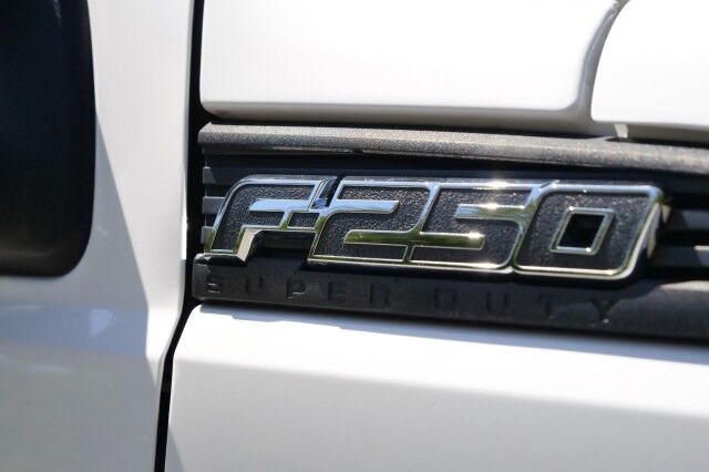 2015 Ford F-250SD XL / 6.2L V8 / Knapheide Service Body / Power Liftgate! High Point NC