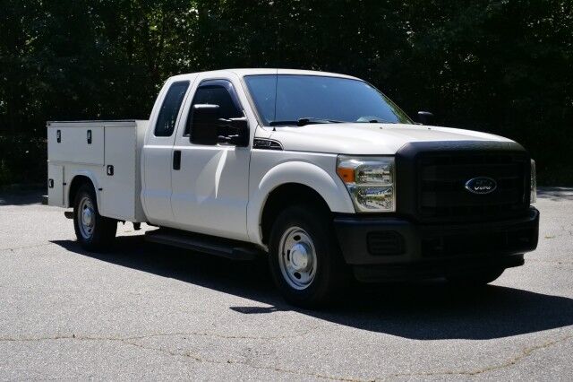 2015 Ford F-250SD XL / 6.2L V8 / Knapheide Service Body / Power Liftgate! High Point NC