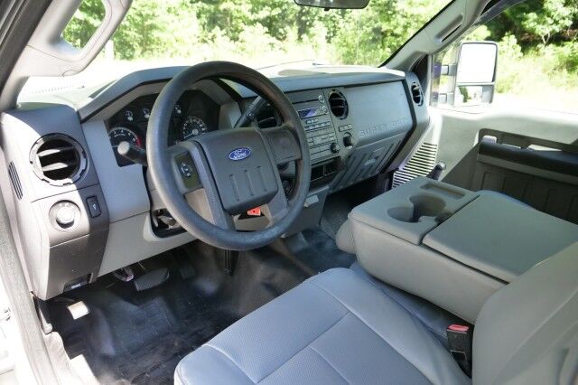 2015 Ford F-250SD XL / 6.2L V8 / Knapheide Service Body / Power Liftgate! High Point NC