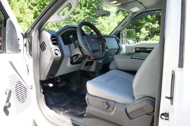 2015 Ford F-250SD XL / 6.2L V8 / Knapheide Service Body / Power Liftgate! High Point NC