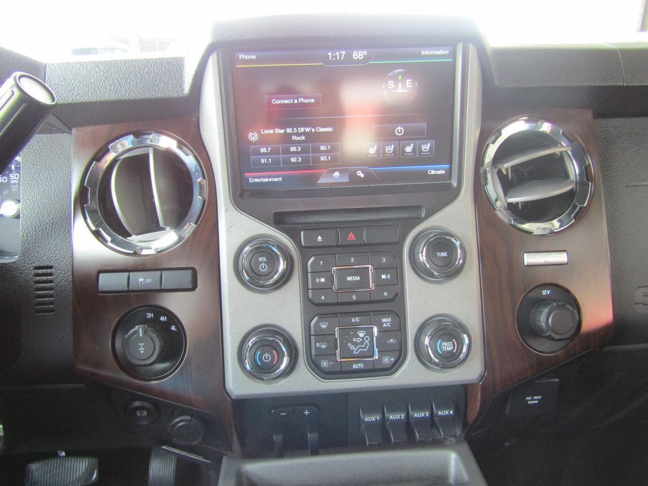 2015 Ford F-350 4WD Crew Cab 156 Lariat Grand Prairie TX