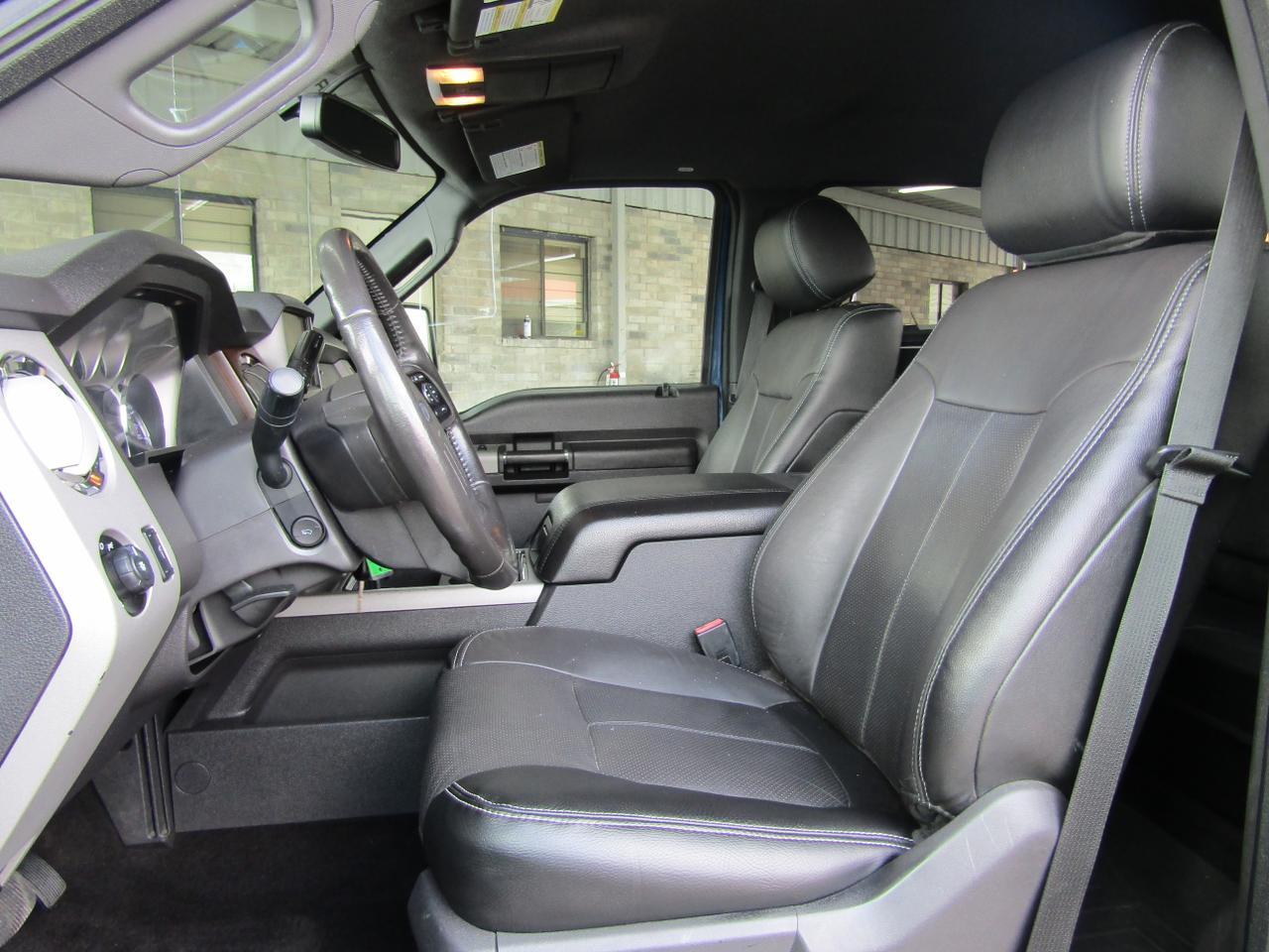 2015 Ford F-350 4WD Crew Cab 156 Lariat Grand Prairie TX