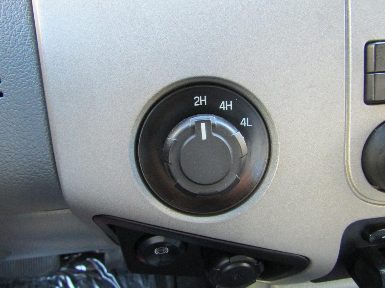 2015 Ford F-350 4WD Crew Cab 172 XLT Grand Prairie TX