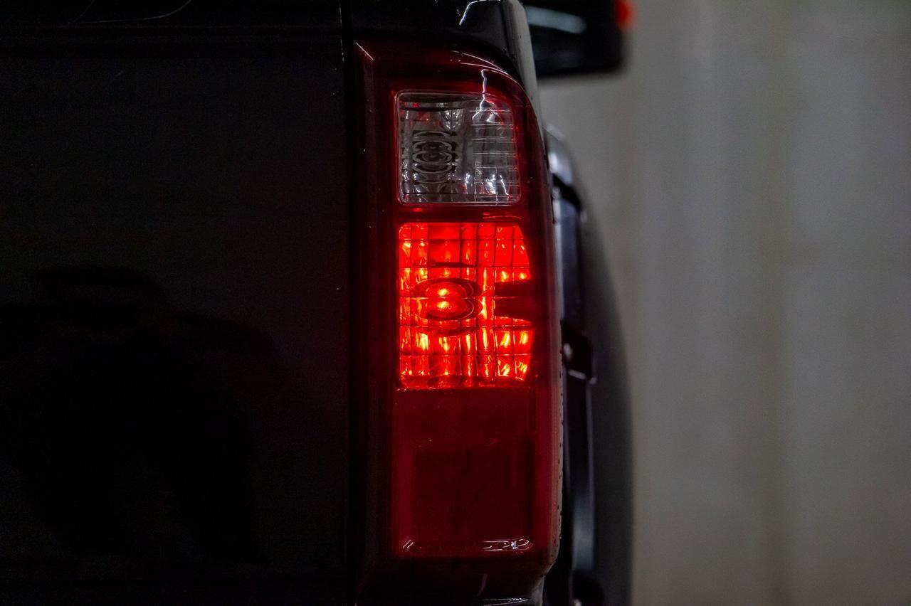 2015 Ford F-350 4x4 Crew Cab Lariat Diesel Leather Roof Nav Red Deer AB