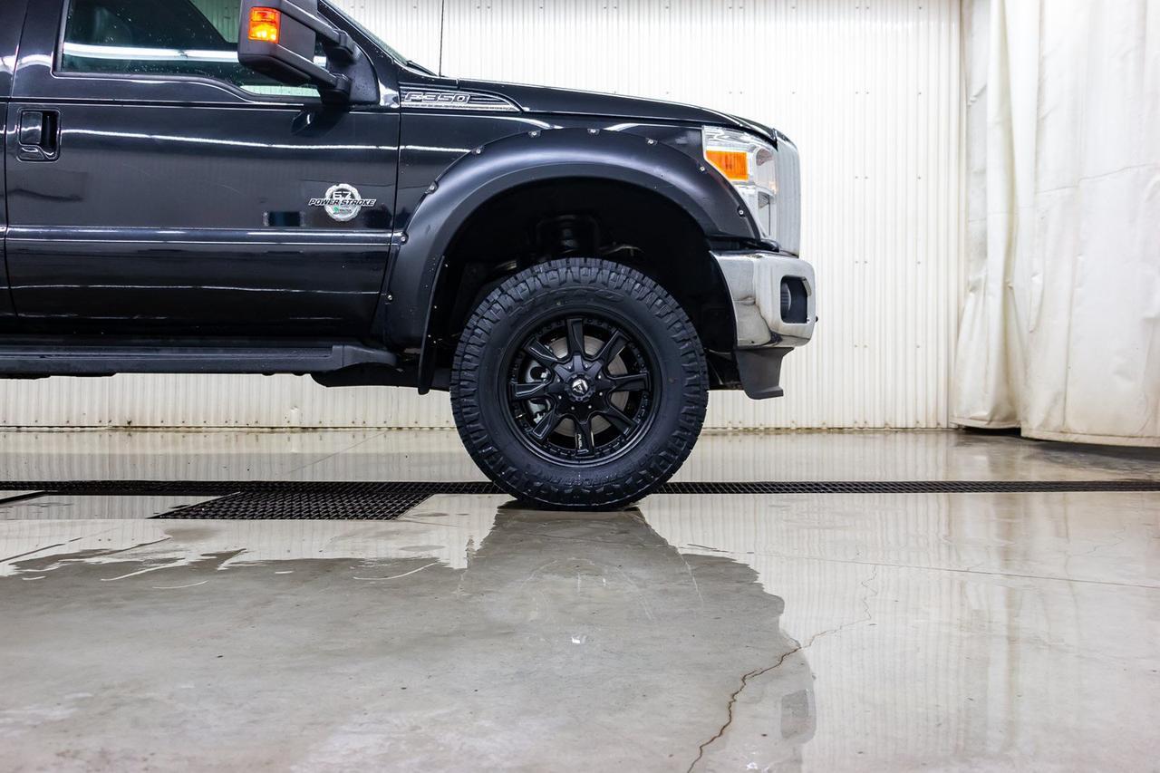 2015 Ford F-350 4x4 Crew Cab Lariat Diesel Leather Roof Nav Red Deer AB
