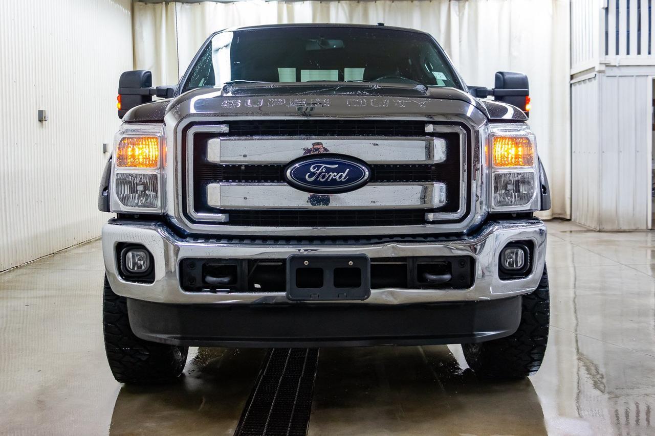 2015 Ford F-350 4x4 Crew Cab Lariat Diesel Leather Roof Nav Red Deer AB