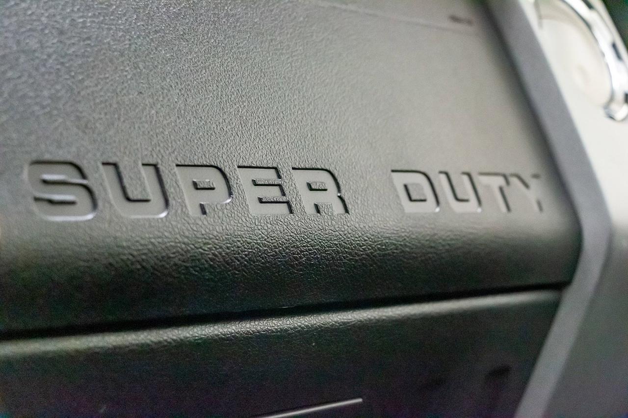 2015 Ford F-350 4x4 Crew Cab Lariat Diesel Leather Roof Nav Red Deer AB