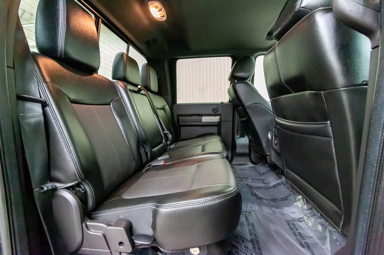 2015 Ford F-350 4x4 Crew Cab Lariat Diesel Leather Roof Nav Red Deer AB