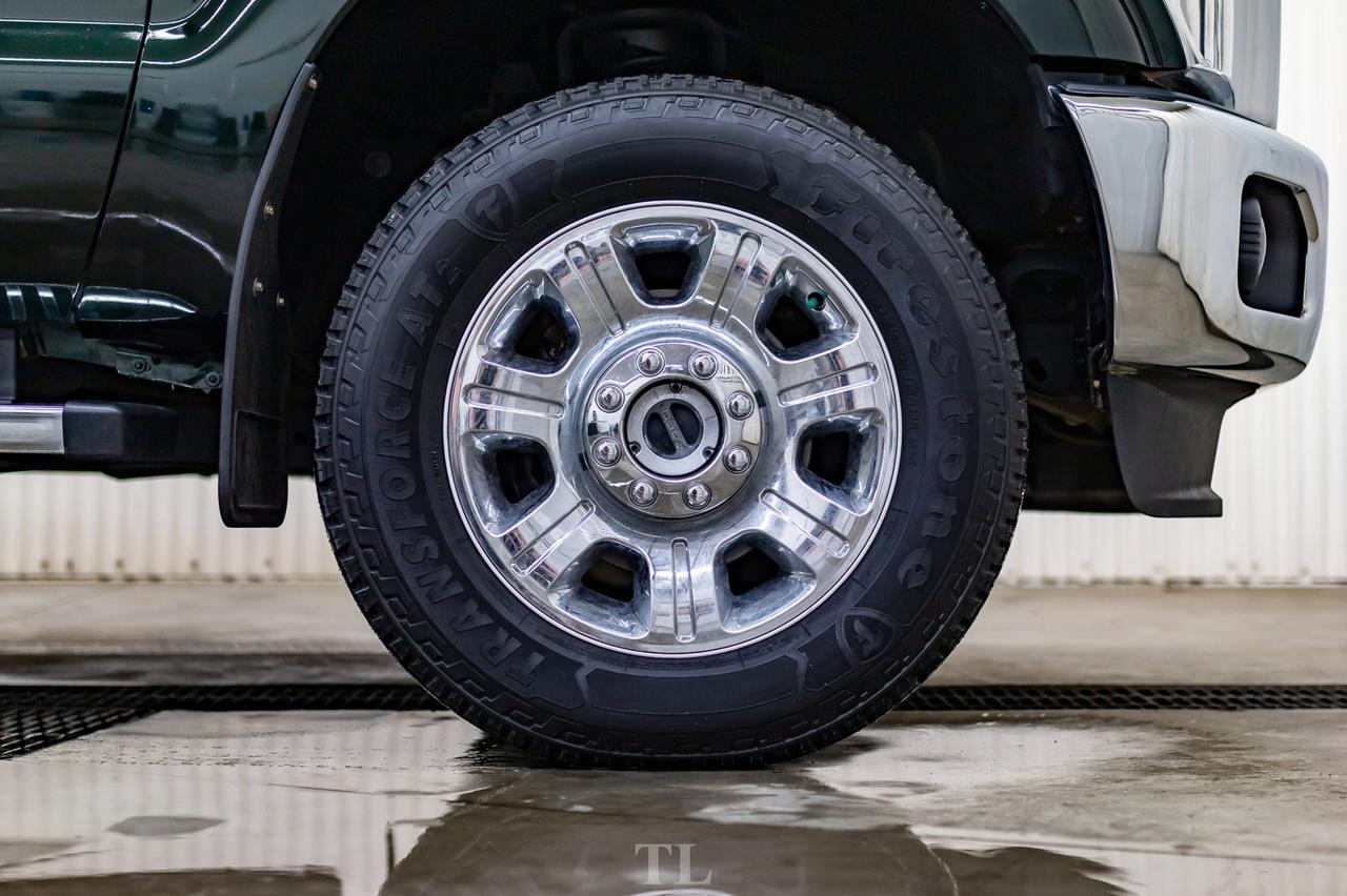 2015 Ford F-350 4x4 Crew Cab Lariat Diesel Leather Roof Nav Red Deer AB