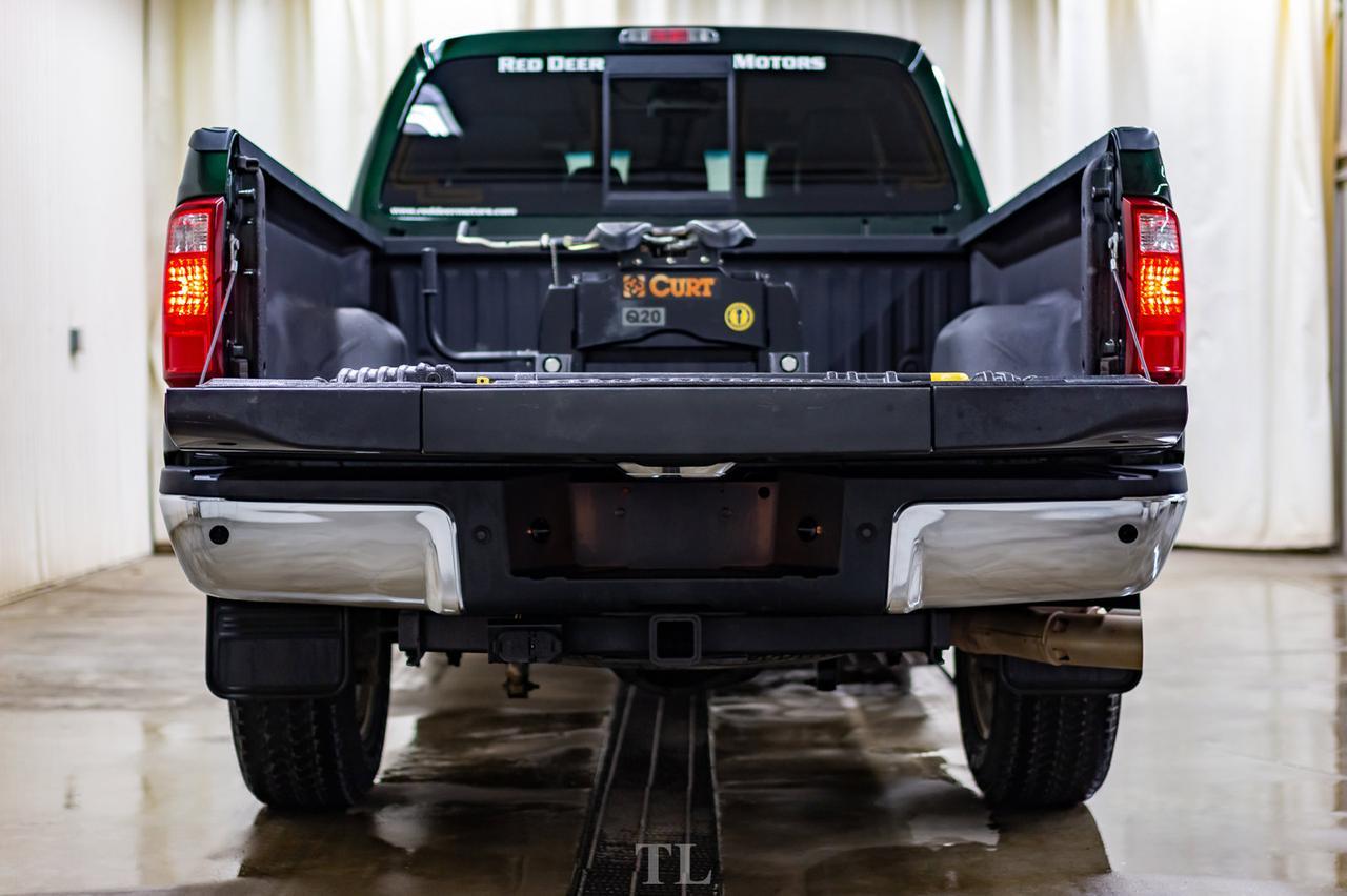 2015 Ford F-350 4x4 Crew Cab Lariat Diesel Leather Roof Nav Red Deer AB