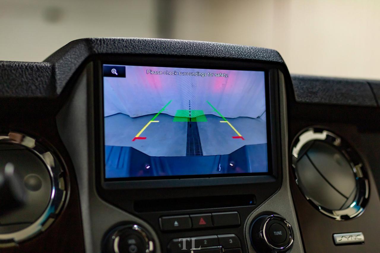 2015 Ford F-350 4x4 Crew Cab Lariat Diesel Leather Roof Nav Red Deer AB