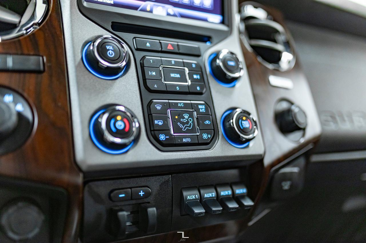 2015 Ford F-350 4x4 Crew Cab Lariat FX4 Diesel Leather Roof Nav BCam Red Deer AB