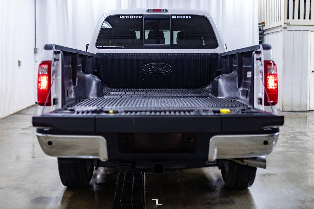 2015 Ford F-350 4x4 Crew Cab Lariat FX4 Diesel Leather Roof Nav BCam Red Deer AB