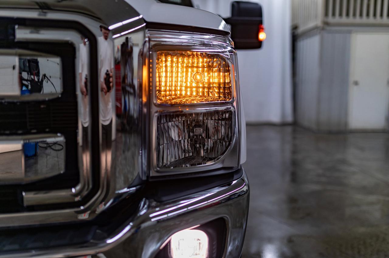 2015 Ford F-350 4x4 Crew Cab Lariat FX4 Diesel Leather Roof Nav BCam Red Deer AB