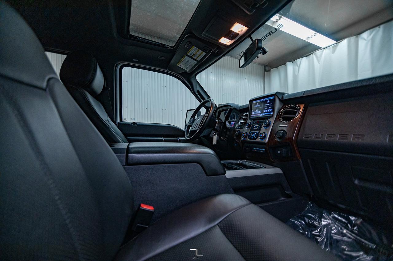 2015 Ford F-350 4x4 Crew Cab Lariat FX4 Diesel Leather Roof Nav BCam Red Deer AB