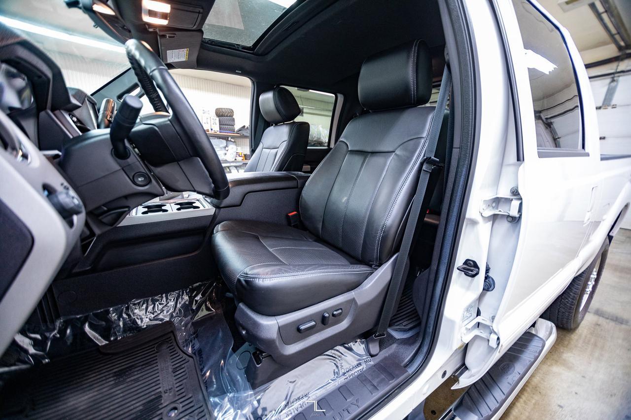 2015 Ford F-350 4x4 Crew Cab Lariat FX4 Diesel Leather Roof Nav BCam Red Deer AB