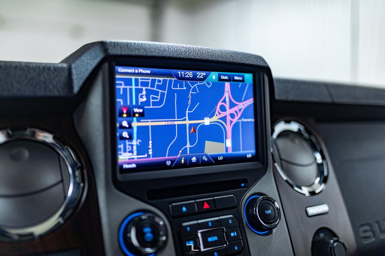 2015 Ford F-350 4x4 Crew Cab Lariat FX4 Diesel Leather Roof Nav Red Deer AB