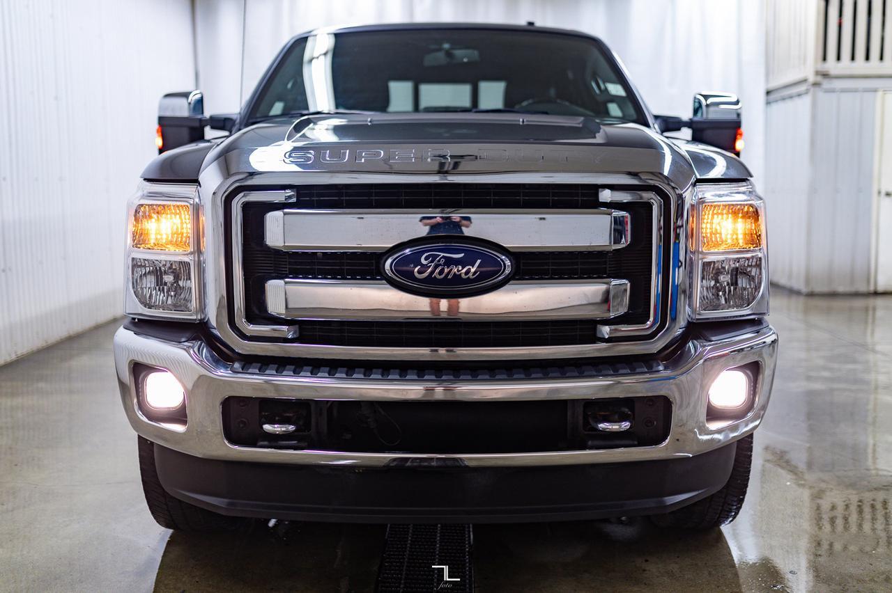 2015 Ford F-350 4x4 Crew Cab Lariat FX4 Diesel Leather Roof Nav Red Deer AB