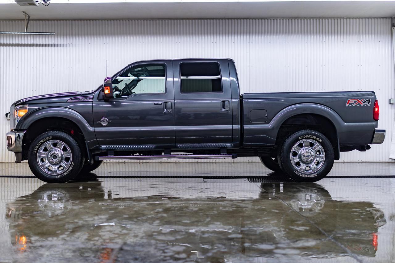 2015 Ford F-350 4x4 Crew Cab Lariat FX4 Diesel Leather Roof Nav Red Deer AB