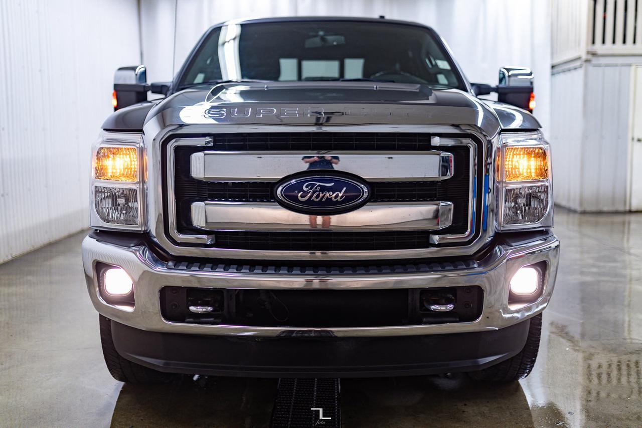 2015 Ford F-350 4x4 Crew Cab Lariat FX4 Diesel Leather Roof Nav Red Deer AB