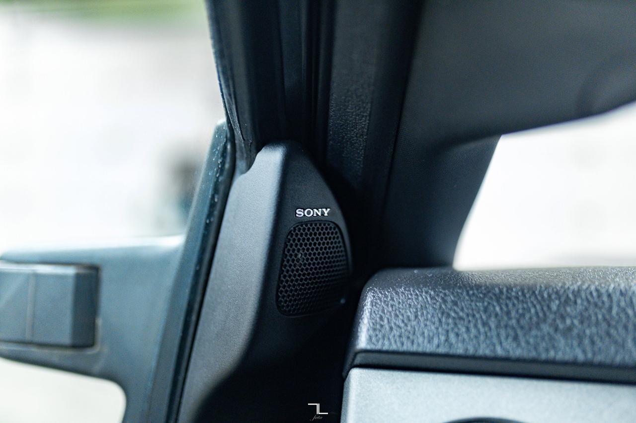 2015 Ford F-350 4x4 Crew Cab Lariat FX4 Diesel Leather Roof Nav Red Deer AB