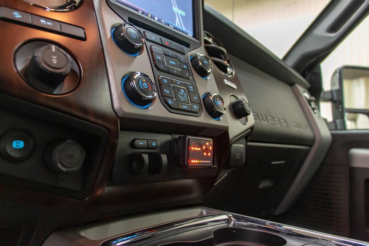 2015 Ford F-350 4x4 Crew Cab Lariat FX4 Diesel Leather Roof Nav Red Deer AB