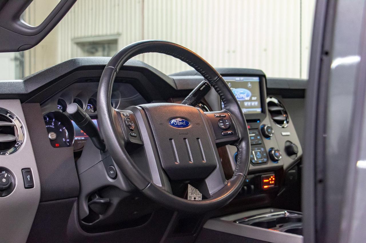 2015 Ford F-350 4x4 Crew Cab Lariat FX4 Diesel Leather Roof Nav Red Deer AB