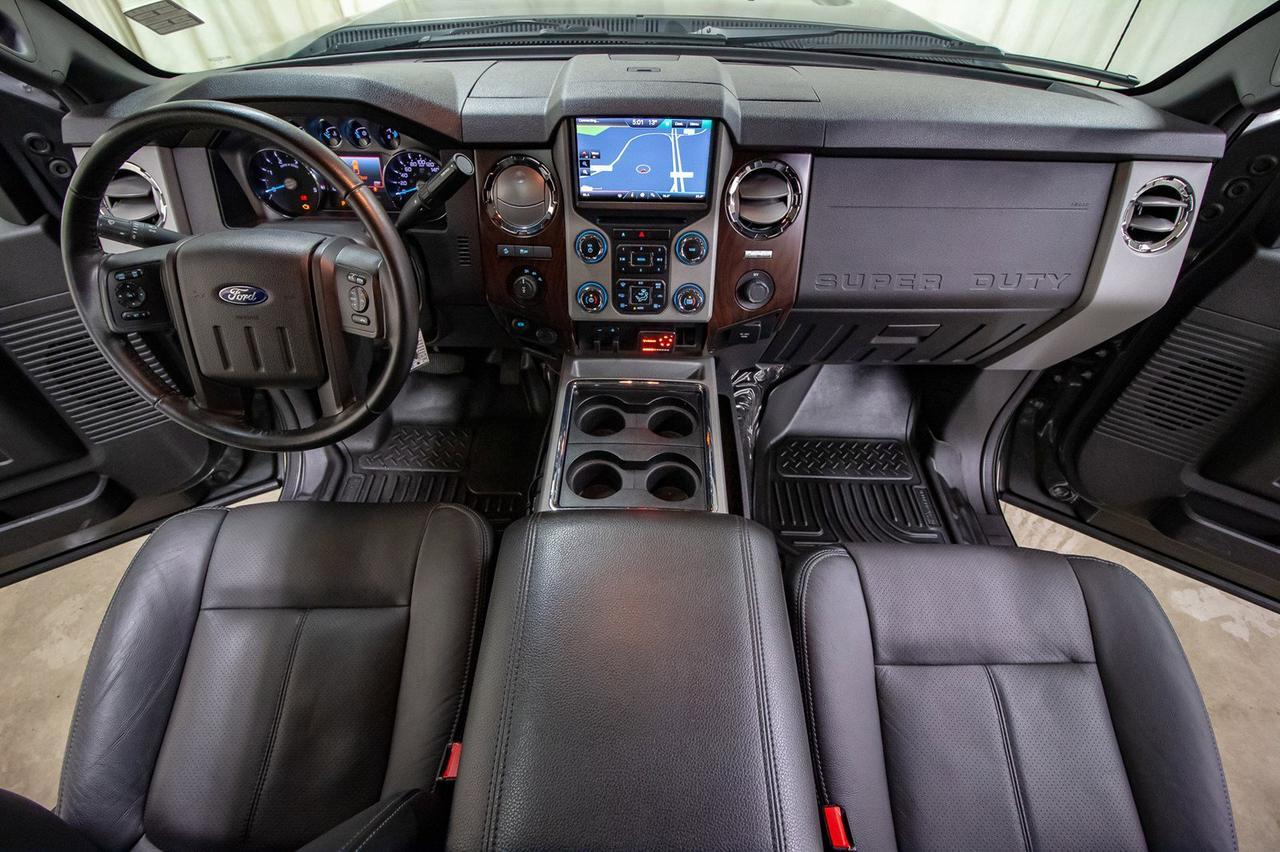 2015 Ford F-350 4x4 Crew Cab Lariat FX4 Diesel Leather Roof Nav Red Deer AB