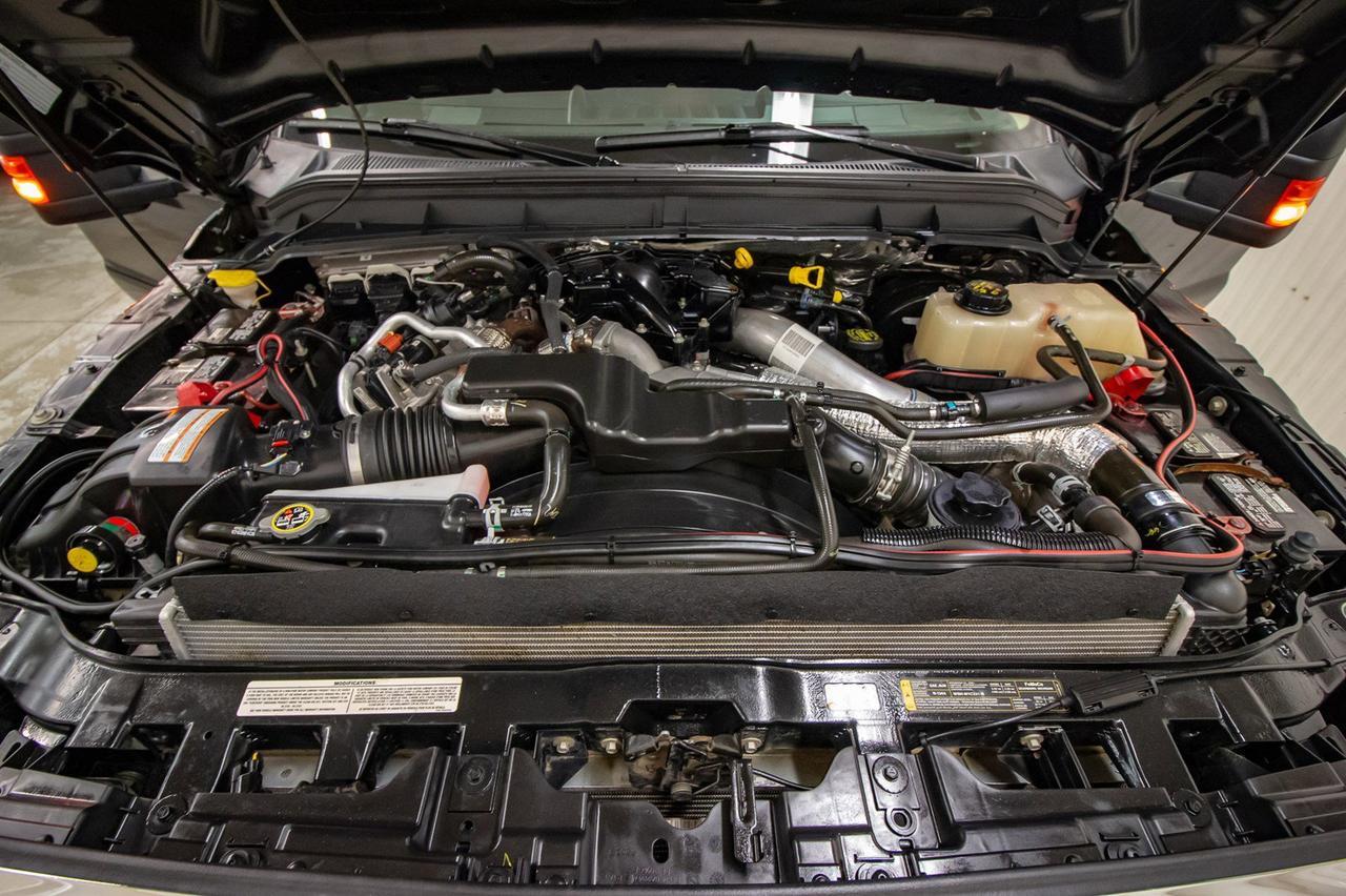 2015 Ford F-350 4x4 Crew Cab Lariat FX4 Diesel Leather Roof Nav Red Deer AB