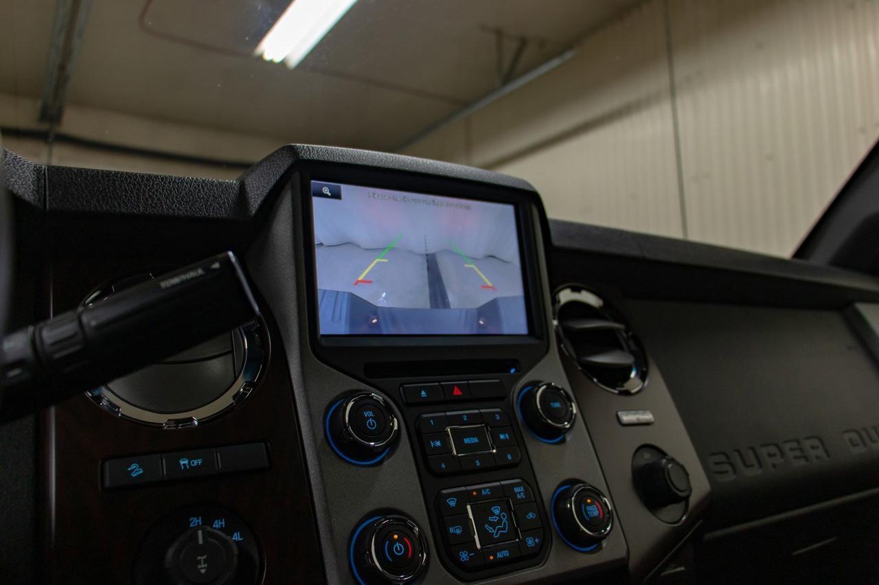 2015 Ford F-350 4x4 Crew Cab Lariat FX4 Diesel Leather Roof Nav Red Deer AB