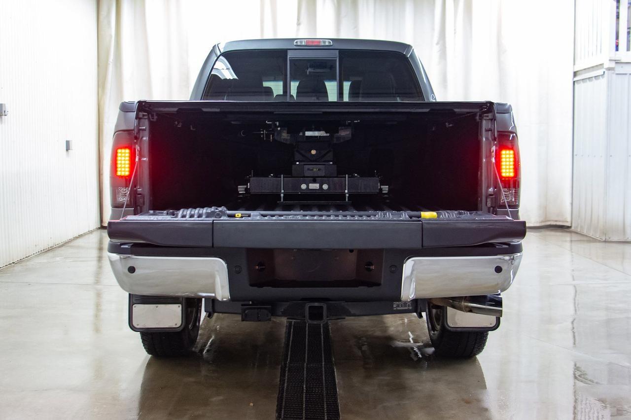 2015 Ford F-350 4x4 Crew Cab Lariat FX4 Diesel Leather Roof Nav Red Deer AB